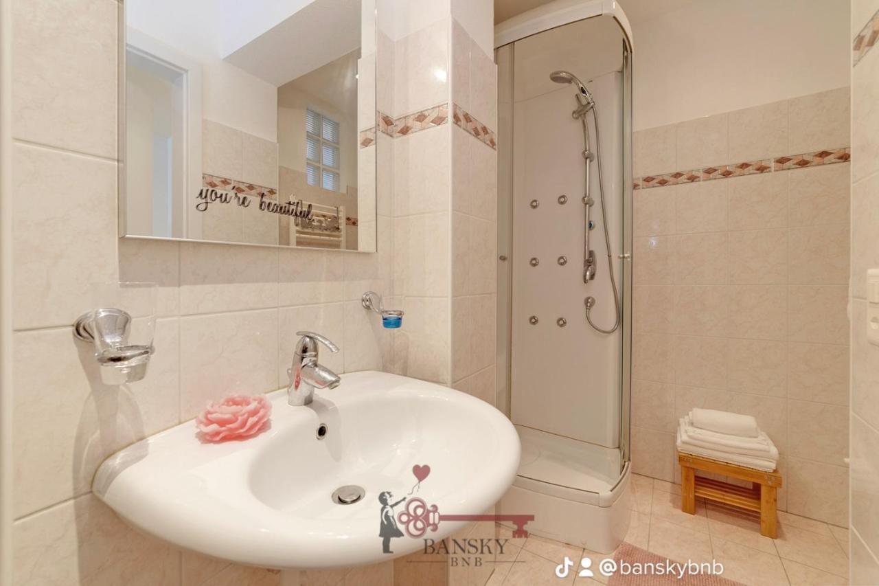 'Cuore Di Rose' Parking - Welcome Set, Netflix, For 4 Persons -By Easylife Swiss ลูกาโน ภายนอก รูปภาพ